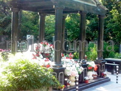 Pamyatnik_panteon_foto_3