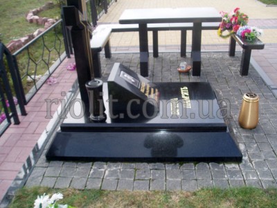 Pamyatnik_krest_foto_010
