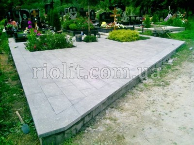 Pamyatnik_c_granita_rogovka_foto_3