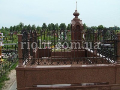 pamyatnik_ctasovnya_cimonu_foto_2
