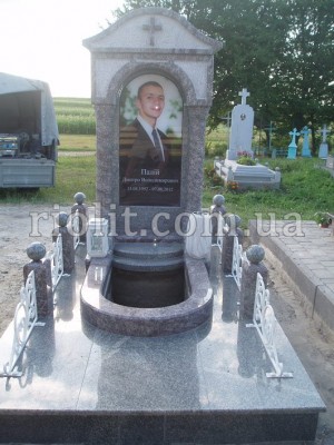 pamyatnik_ctasovnya_fiolet_foto_1