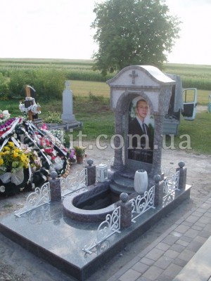 pamyatnik_ctasovnya_fiolet_foto_3