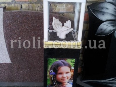 pamyatnik_mramor_gabbro_foto_8