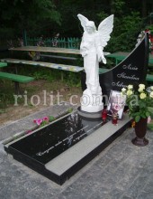 Pamyatnik_co_statyei_foto_2