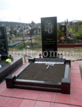 Pamyatnik_pianino_foto_1