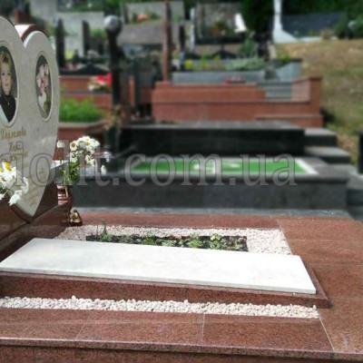 pamyatnik_cerdse_foto_04