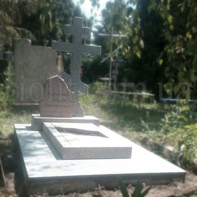 pamyatnik_krest_foto_01