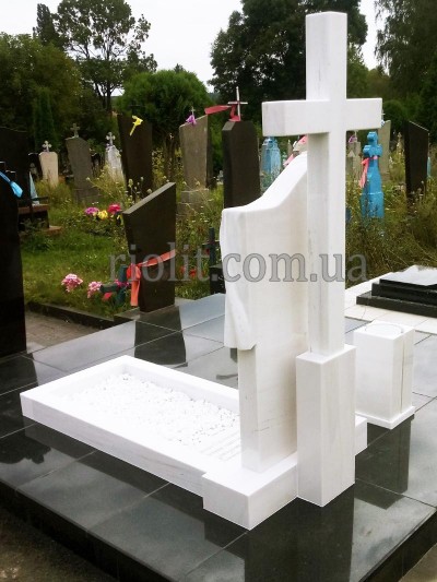 Pamyatnik_mramor_plachanitsa_foto_05