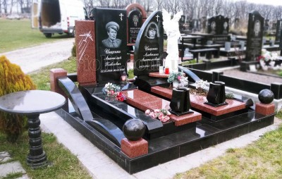 pamiatnik_voennomy_foto_01