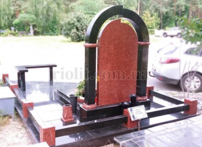 Pamyatnik_cerdse_arka_foto_04