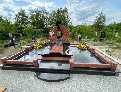Memorial_leznik_foto_04
