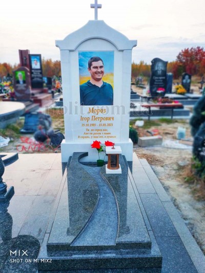 Pamiatnik_mramor_foto_01