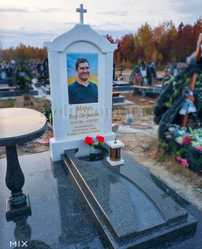 Pamiatnik_mramor_foto_04